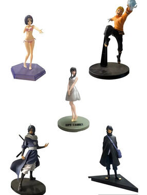 Anime figure bundle